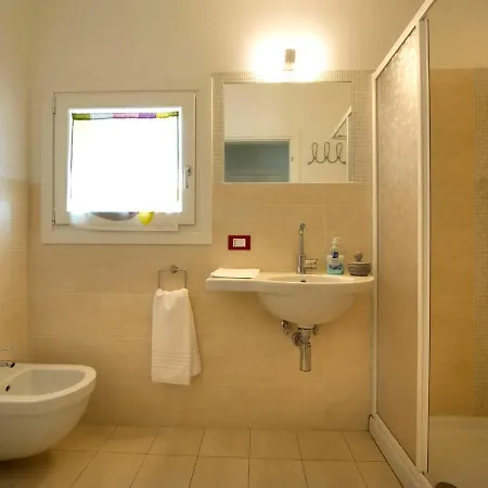 Apartment Sleeps 8 Pool Wifi Baja Sardinia