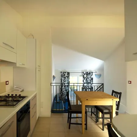 Sleeps 8 Pool Wifi * بايا سردينيا