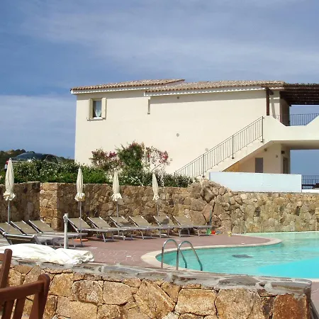 Sleeps 8 Pool Wifi * بايا سردينيا